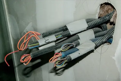 Electrician-Services--in-Milwaukee-Wisconsin-electrician-services-milwaukee-wisconsin-2.jpg-image